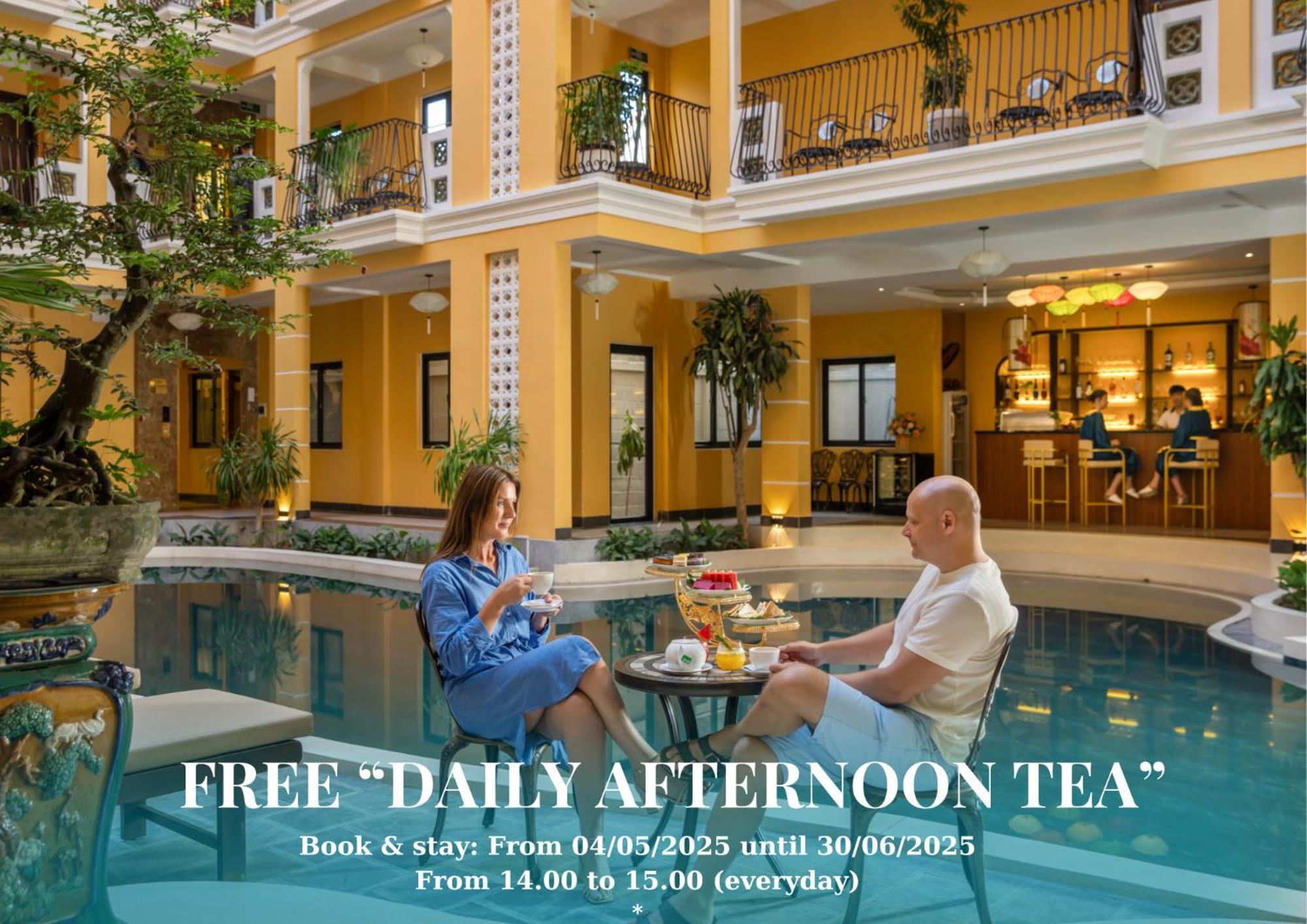 Hotel Babylon Riverside & 5*