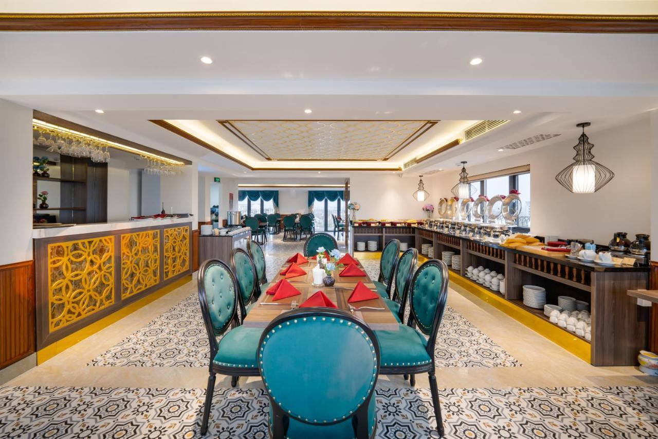 Отель Babylon Riverside & 5*